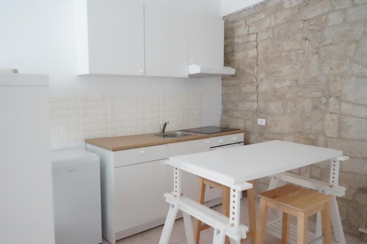 Arco Del Priore Bed & Breakfast Trani Bagian luar foto
